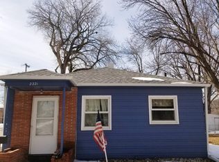 2221 S Covell Ave, Sioux Falls, SD 57105