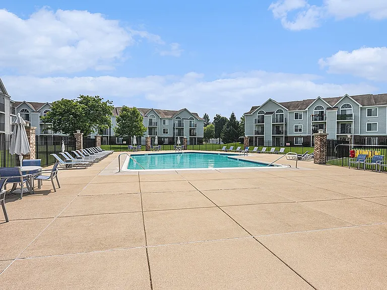 Gull Prairie/Gull Run Apartments and Townhomes — Photo 62