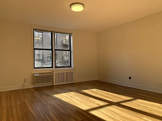 Rented by Urban Real Estate Inc | media 28