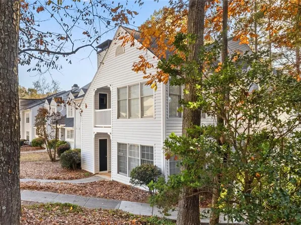 1121 Cannongate Xing SW, Marietta, GA 30064