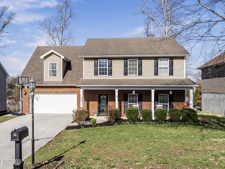 1st image of 3015 Oakleigh Township Dr