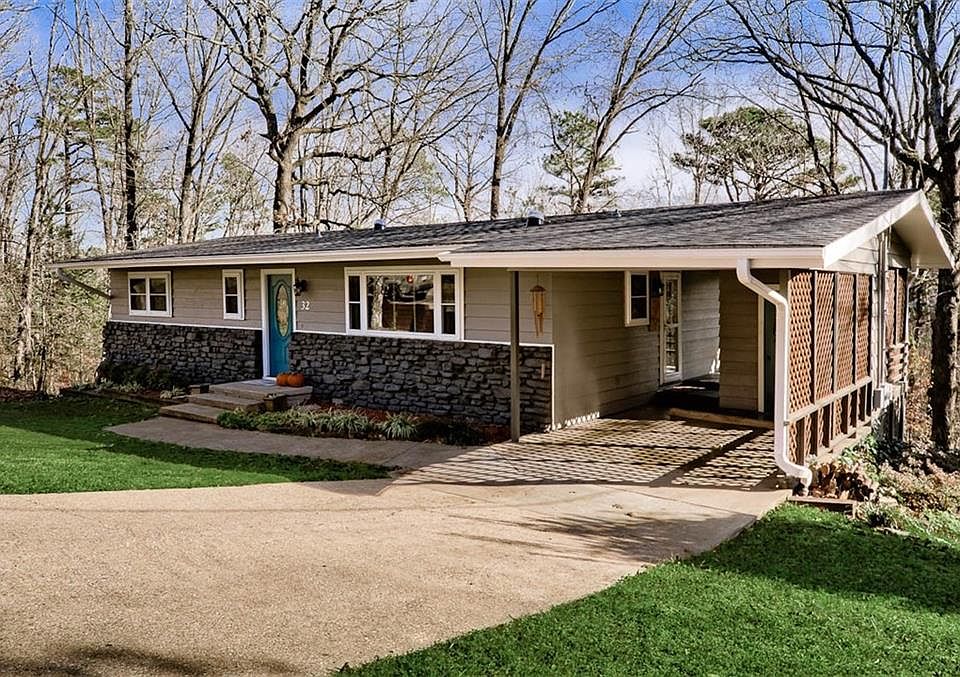 1st image of 32 Hope Dr