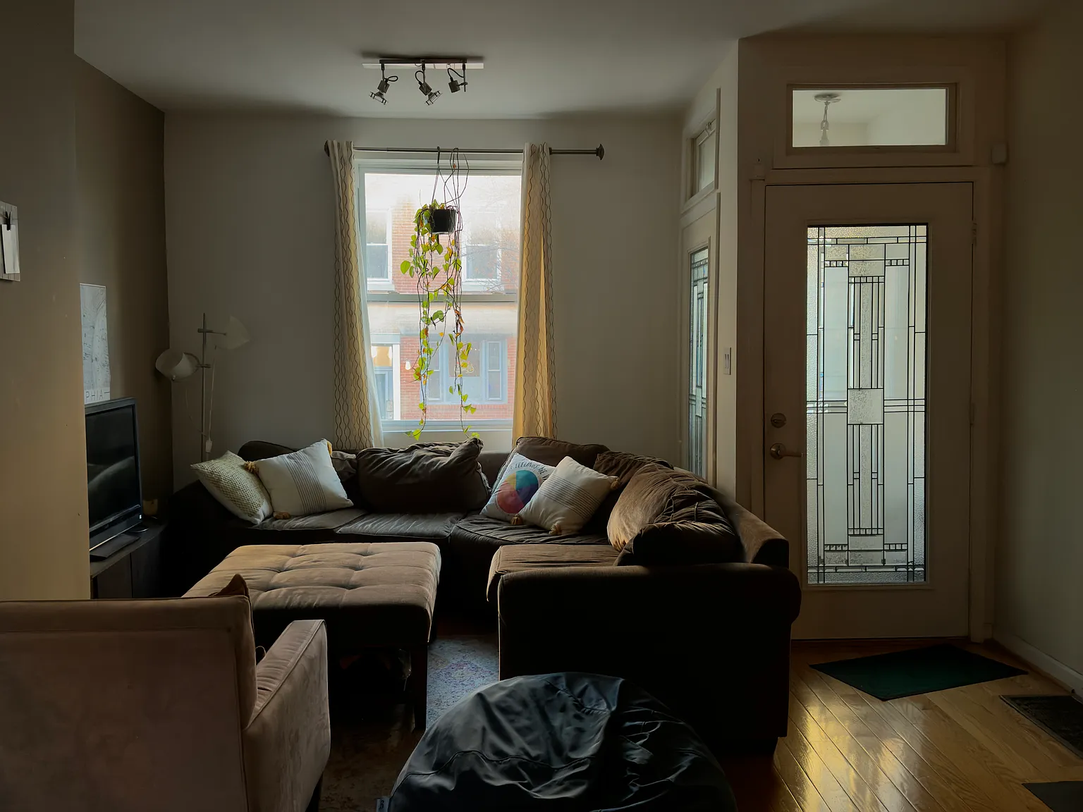 3 bed, 1336 sqft, $1,100 — Photo 4