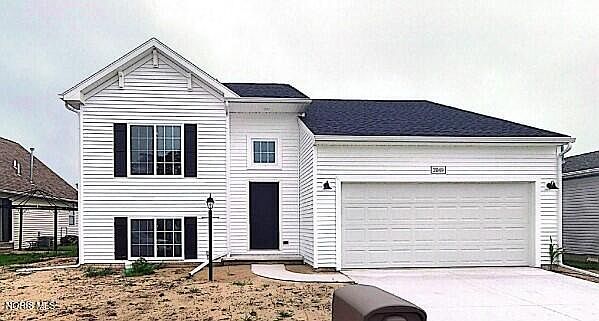 1st image of 2049 Pear Tree Ln