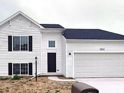 2049 Pear Tree Ln, Delta, OH, 43515