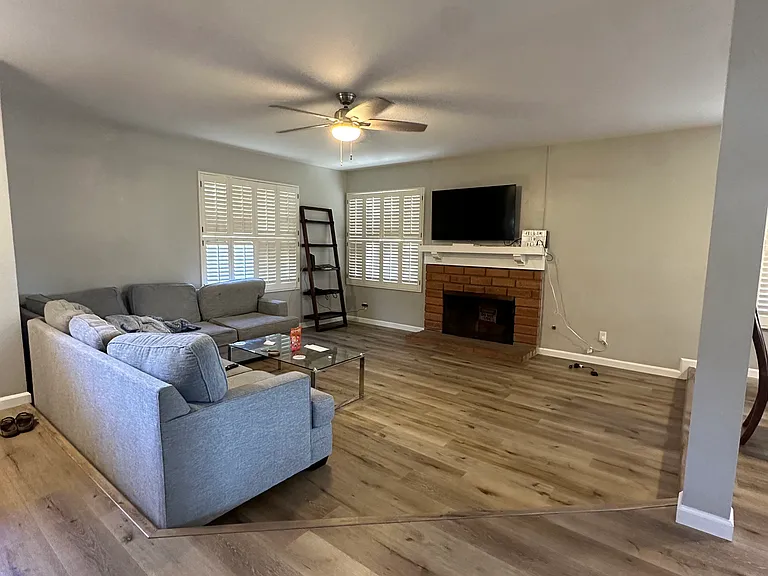 5240 Bloch St — Photo 7