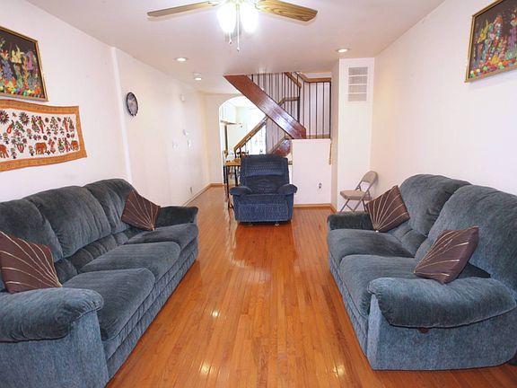 3rd image of 59 Stieg Ave