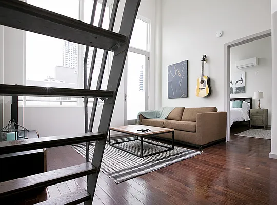 Rented by NOVO | media 23