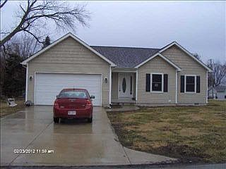 1st image of 325 E 6th Ave
