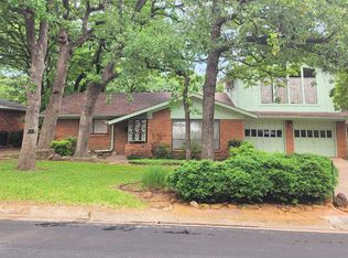 717 W Cheryl Ave, Hurst, TX 76053