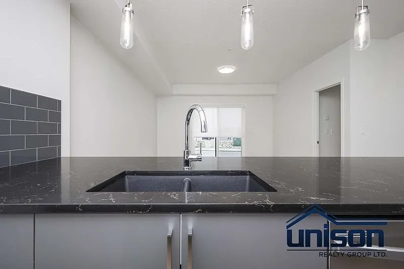 2 bed, 837 sqft, $1,750 — Photo 4