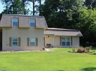 482 Willow Oaks Dr, Ozark, AL 36360