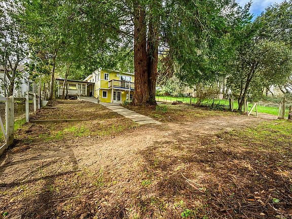 3rd image of 601 Robinson Road