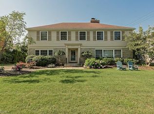 22300 Douglas Rd, Shaker Heights, OH 44122