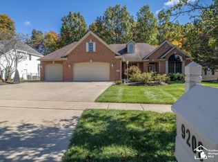 9200 Valetta Dr, Temperance, MI 48182