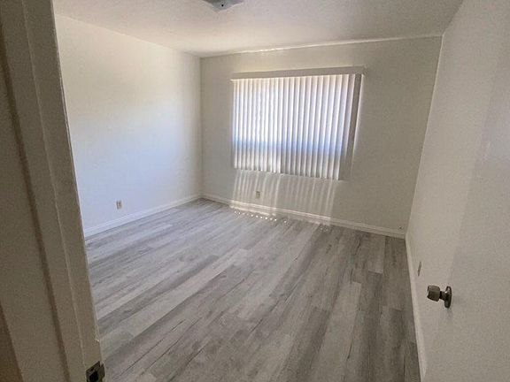 3rd image of 616 Abbey Ln #3