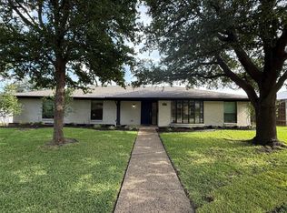 3474 Whirlaway Rd, Dallas, TX 75229