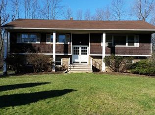 71 Blue Hill Rd, Norwood, NJ 07648