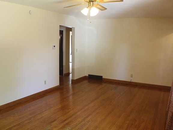 4th image of 3847 16th Ave
