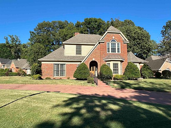 3rd image of 1292 Fairway Forest Dr E