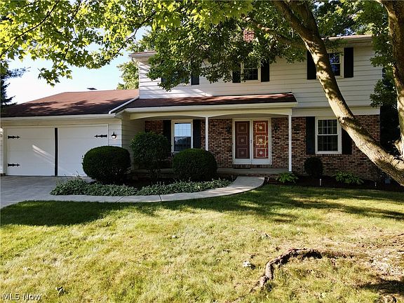 2nd image of 4768 Whiteoaks Dr