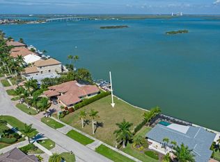 453 Pepperwood Ct, Marco Island, FL 34145