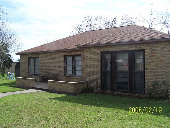 3rd image of 400 S College St