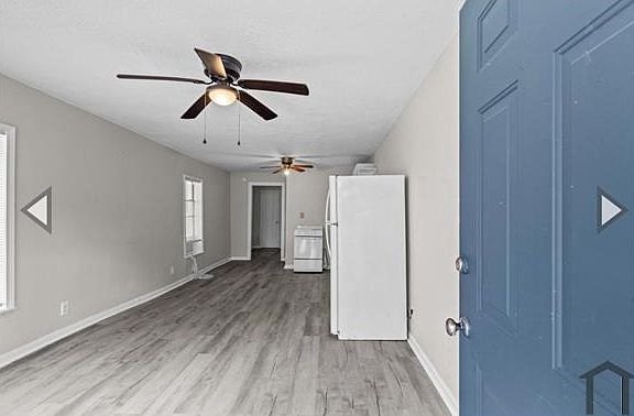 2nd image of 3116 Avenue L APT 4