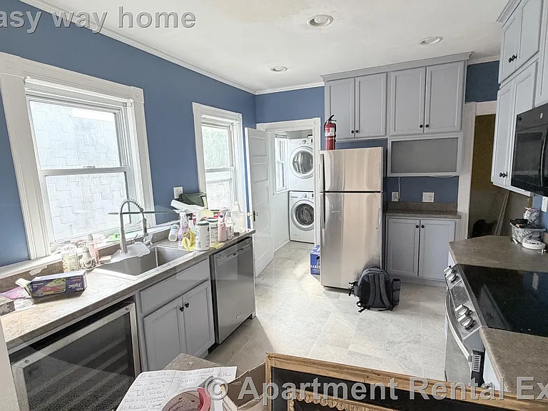 9 Ashland St — Photo 2