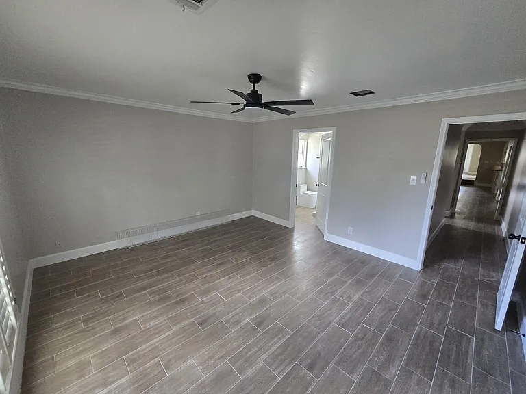 12315 N Attlee Dr — Photo 7