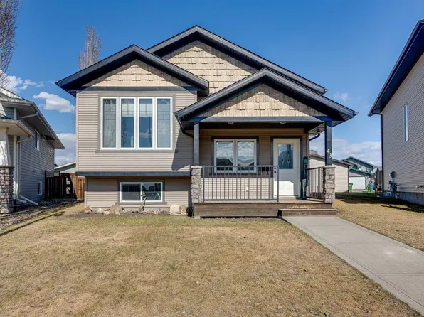 43 W Inkster Close, Red Deer, AB T4R 0A7