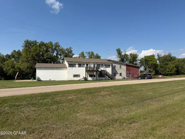 1885 Park St NE, Arvilla, ND 58214
