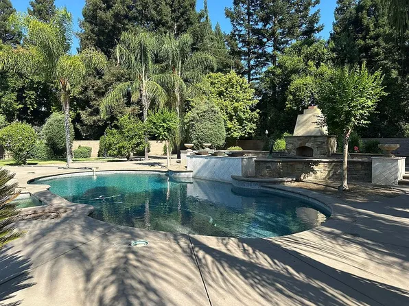 10229 Buckmeadows Dr, Oakdale, CA 95361