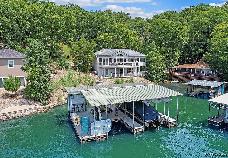 1st image of 71 Shagbark Dr