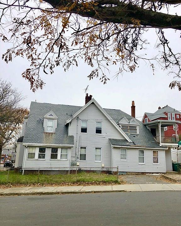 2nd image of 101 Lawton Ave