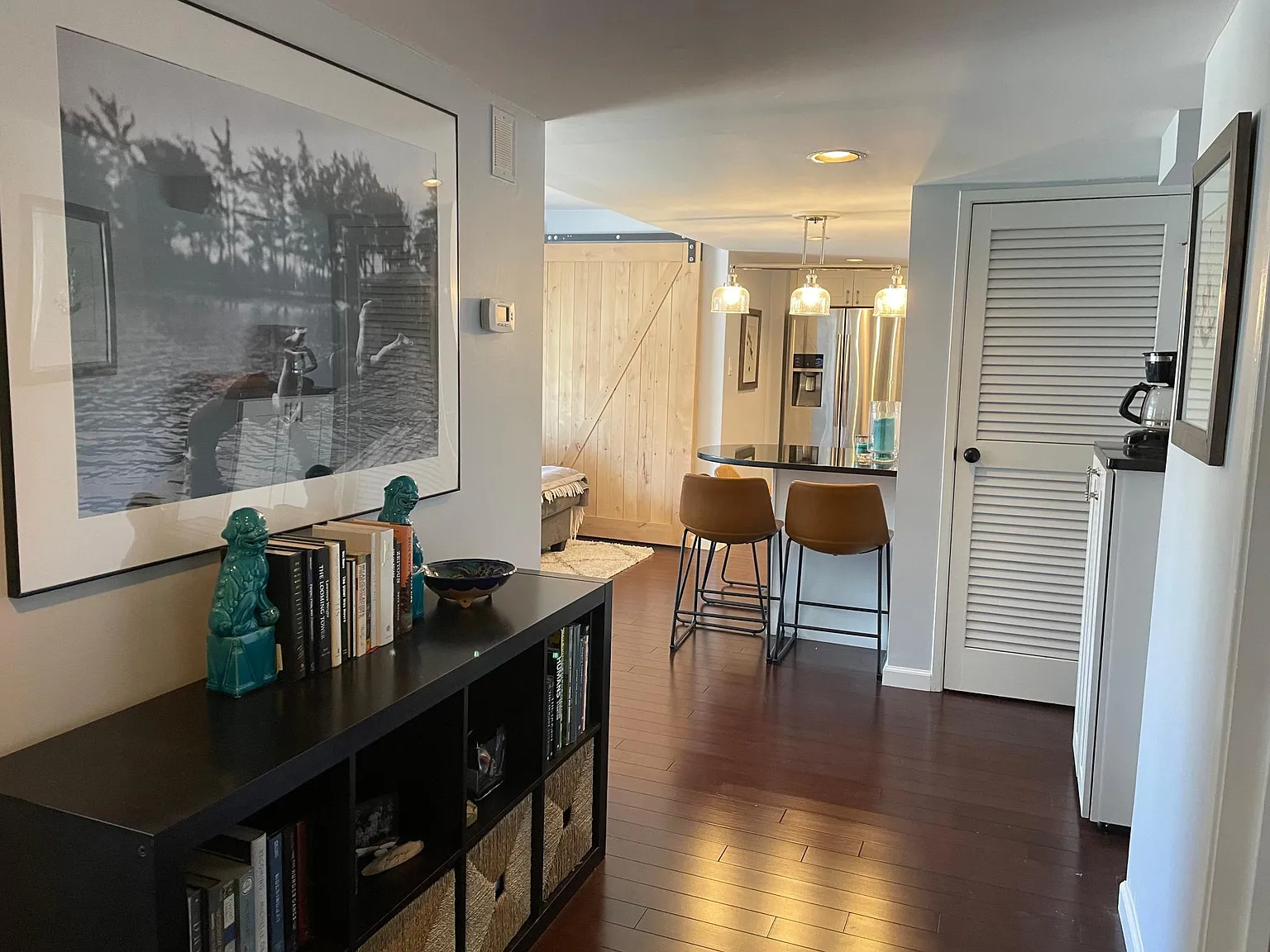 1 bed, 1.5 bath, 975 sqft, $3,325 — Photo 2