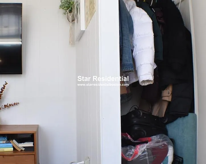 158 Salem St #7 — Photo 7