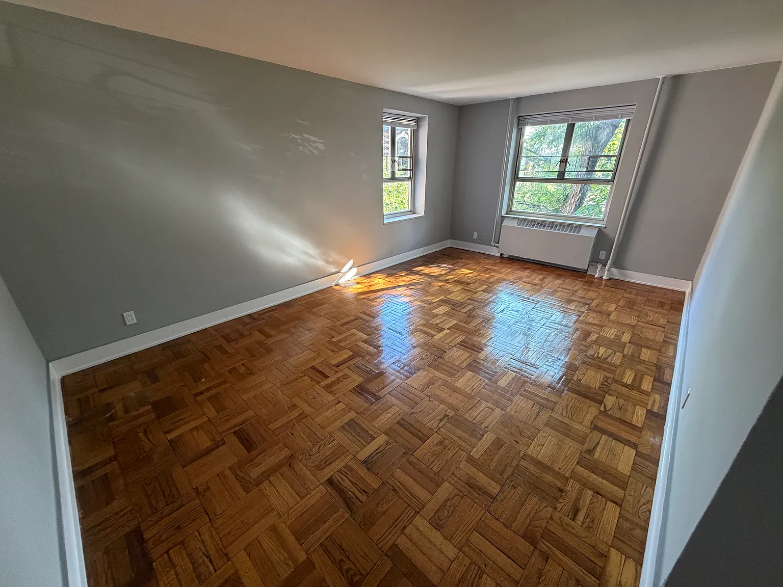 186th Ln, Fresh Meadows — Photo 4