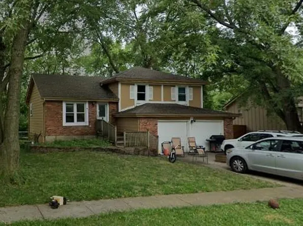 625 E Colleen Dr, Gardner, KS 66030