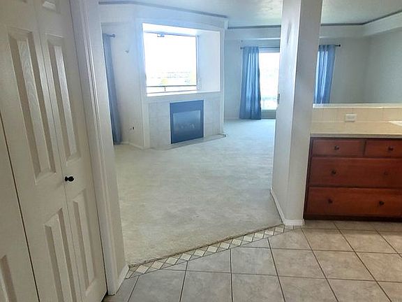 5th image of 300 Columbia Point Dr Unit D201