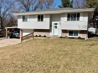 21216 Welsh Rd, Elkhorn, NE 68022