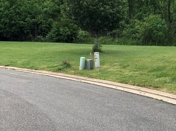Elbert Way, Bristol, VA 24202
