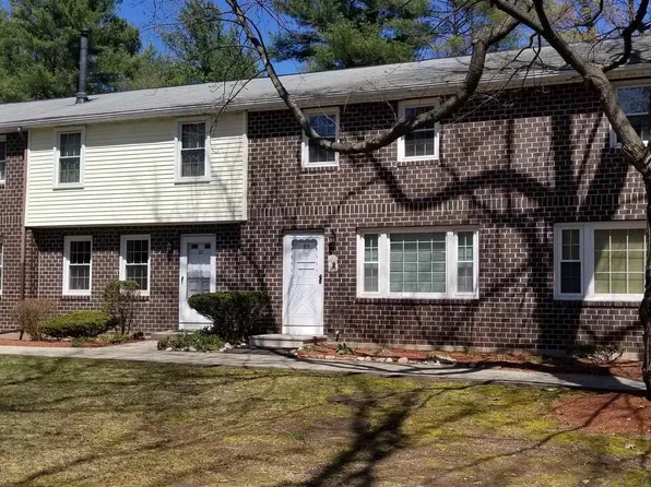 83 Oakridge Dr, Londonderry, NH 03053