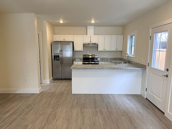 4th image of 12A Davkim Ln