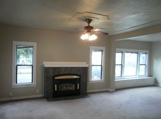 1115 S 6th Ave, Kelso, WA