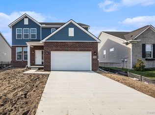 71496 Dolores Dr, Romeo, MI 48065