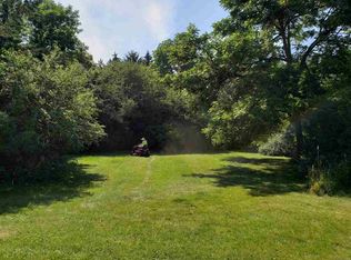 Crestwood Dr #11, Oshkosh, WI 54904