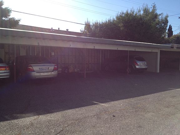 2nd image of 1052 Roewill Dr APT 3