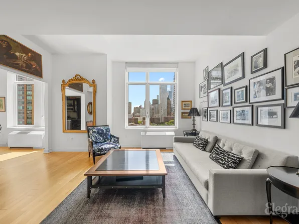 80 Riverside Boulevard image 1 of 17