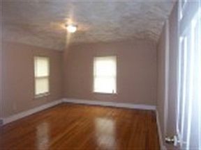 4th image of 19335 Sorrento St